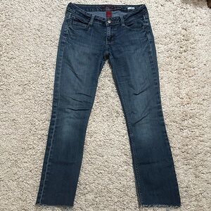 Cute Back Pocket Blue Jeans